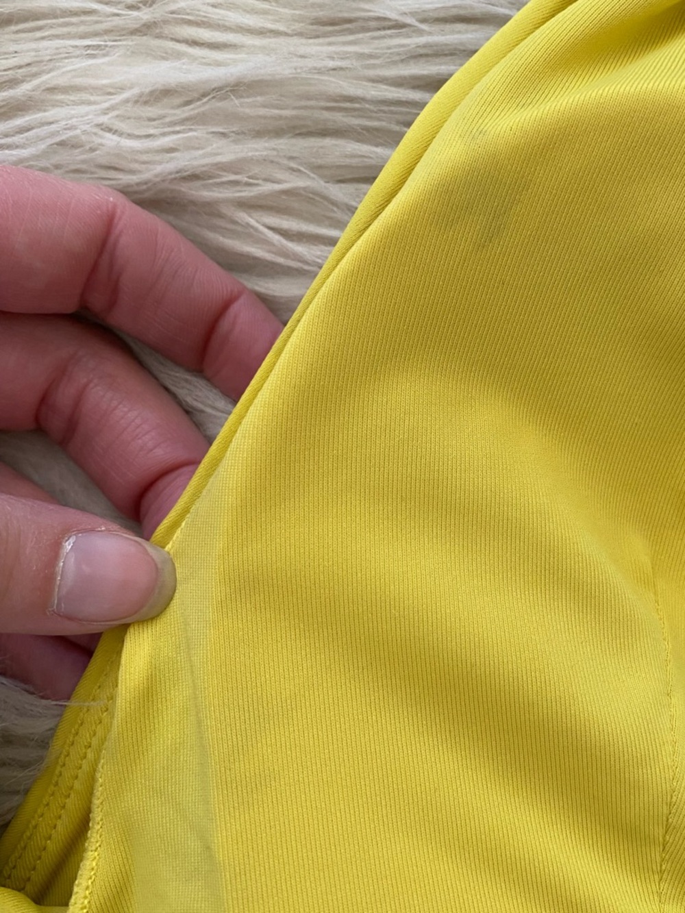 Andie Belmar Yellow V-Neck Twist Front Plunge Bikini Top Swimsuit Honeysuckle M - Picture 15 of 15
